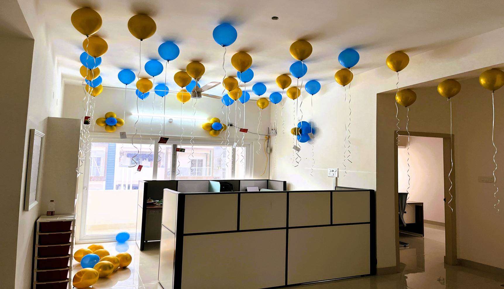 Surprise balloon decoration - Image 5