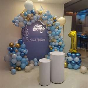 Elegant Pastel Blue Balloon Ring Birthday Decor