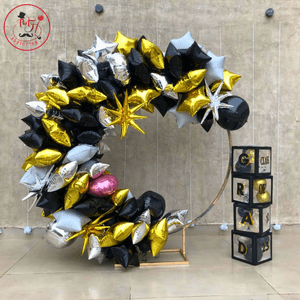 Luxury Black & Gold Graduation Balloon Ring Decoration Setup